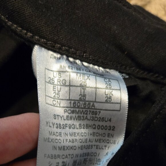 Guess - Sexy Curve Black Jeans - Size 25 RG - EUC - Picture 4 of 5